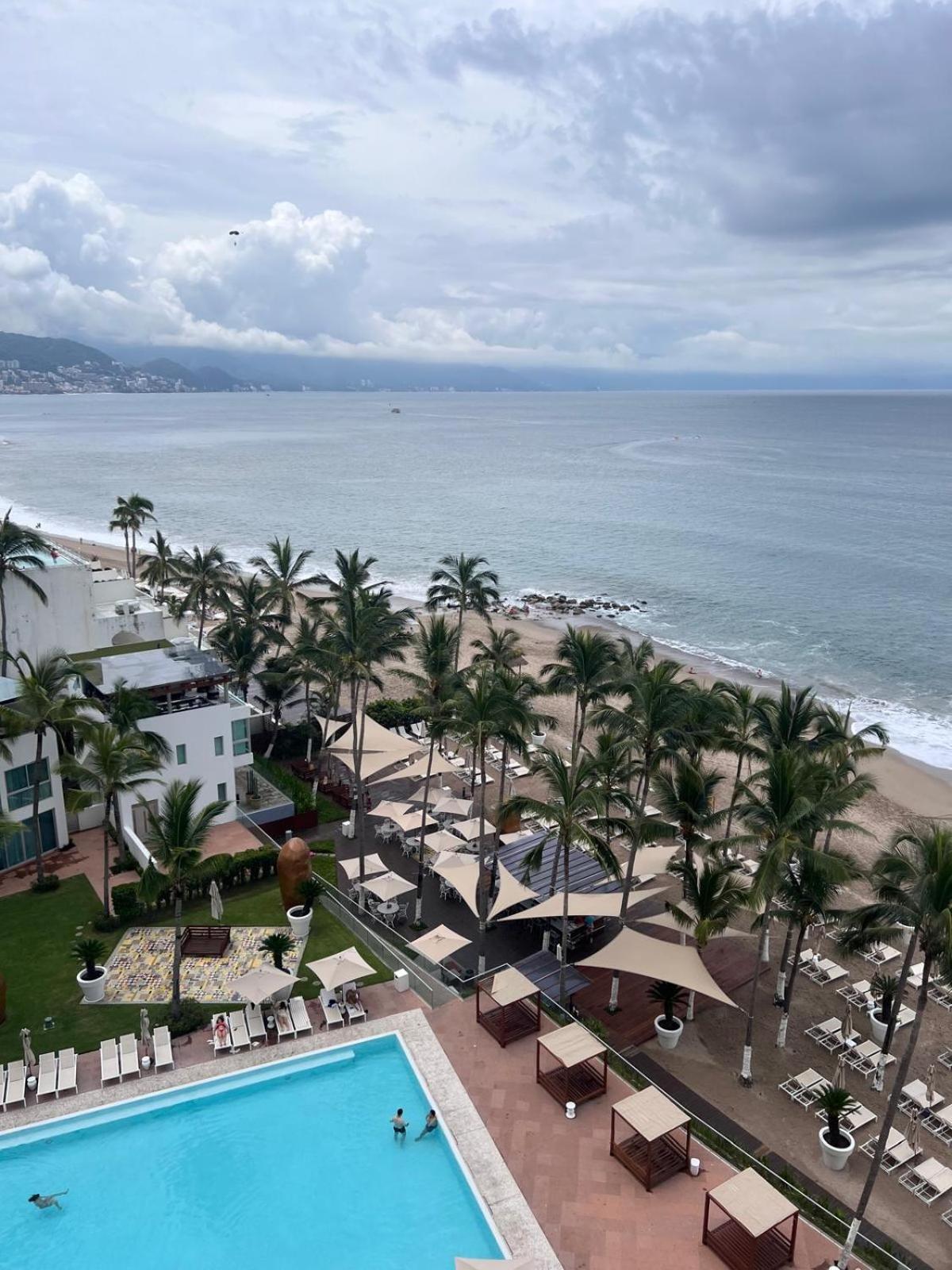 Icon Vallarta, Puerto Vallarta Exterior photo